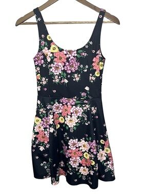 Divided H&M Womens Fit-and-Flare Dress 6 Floral Preppy Romantic Party Dressy